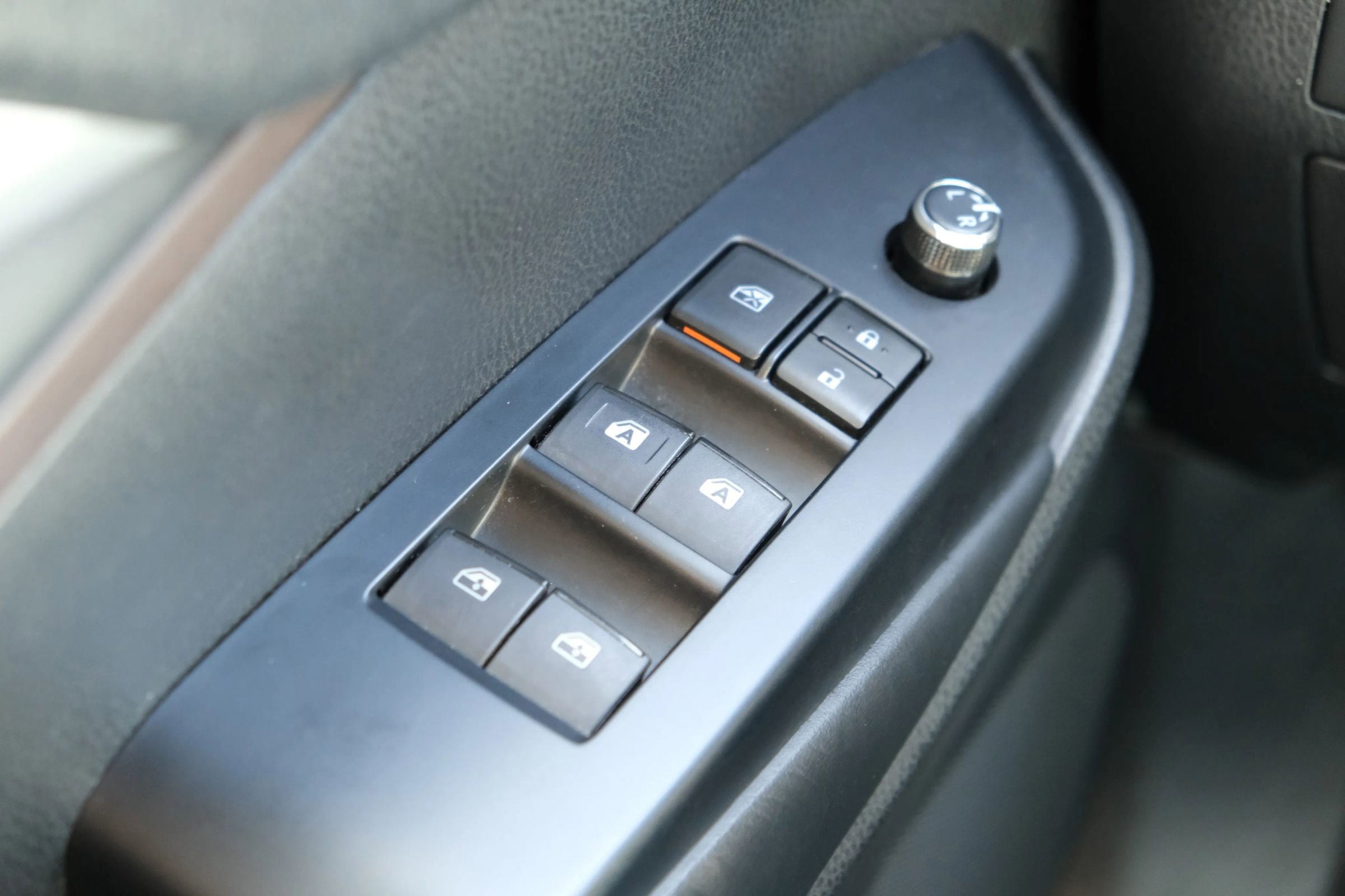 Used 2019 Toyota Highlander XLE image 36