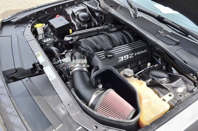 Used 2015 Dodge Challenger SRT image 38