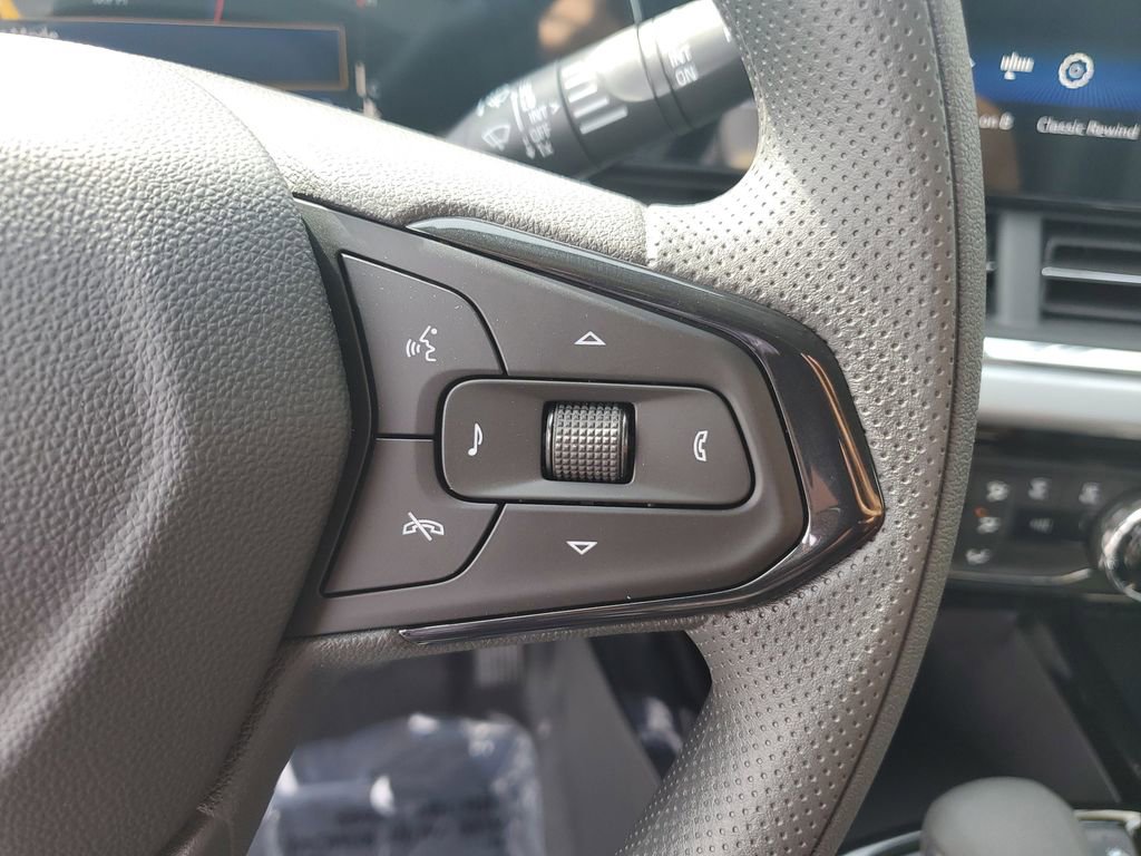 New 2026 Chevrolet Trax LT image 5