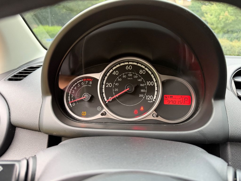 Used 2013 MAZDA MAZDA2 Sport FWD image 23