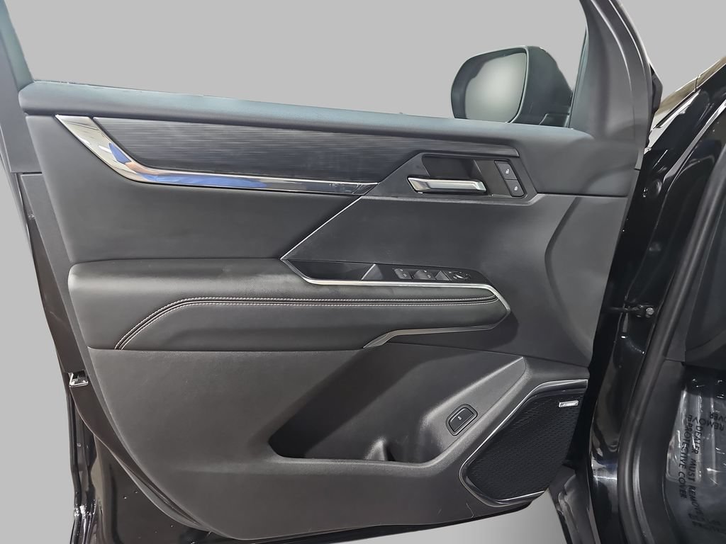 Certified 2024 GMC Acadia Elevation w/ Luxury Package FWD image 33