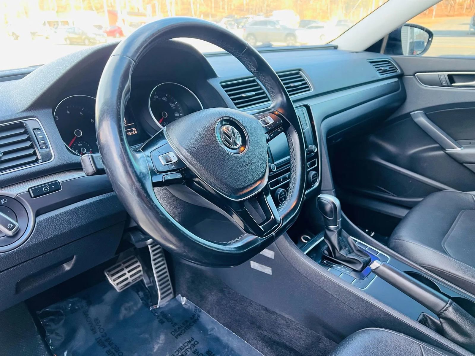 Used 2017 Volkswagen Passat 1.8T R-Line FWD image 31