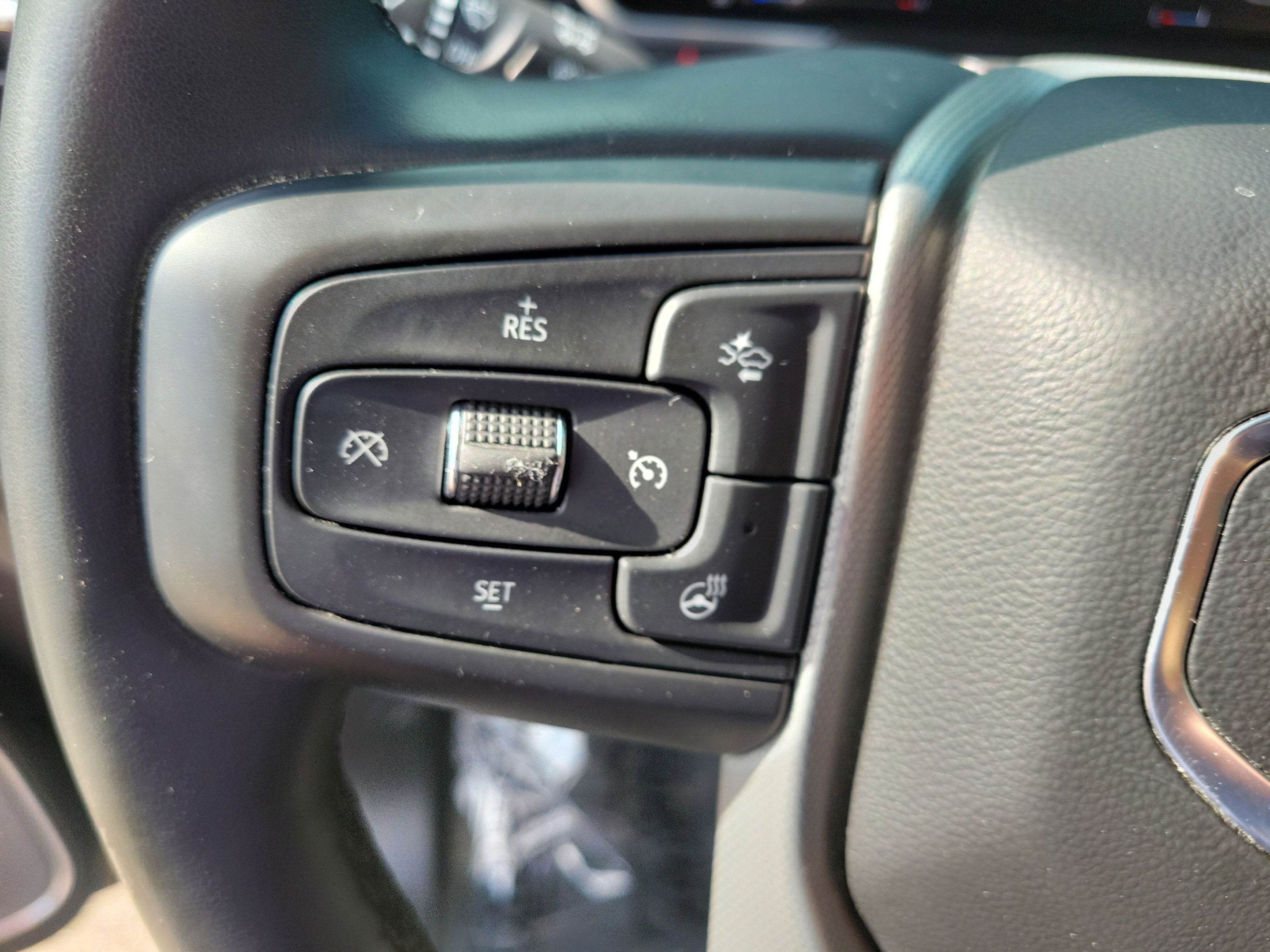 Used 2024 GMC Sierra 3500 Denali AWD/4WD image 20