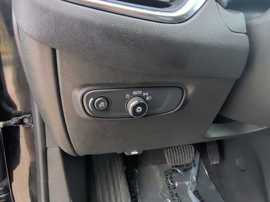 Used 2024 Chevrolet Equinox LT AWD/4WD image 15