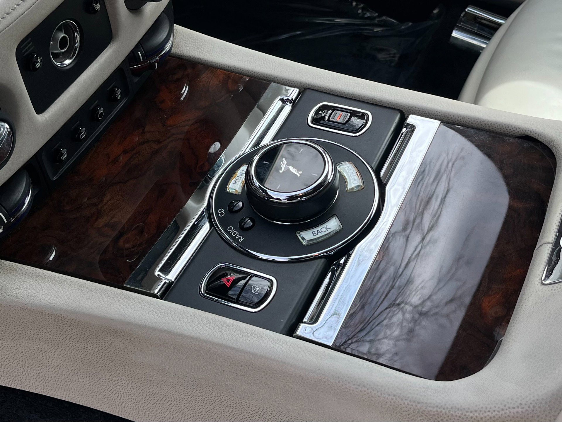 Used 2016 Rolls-Royce Wraith image 57