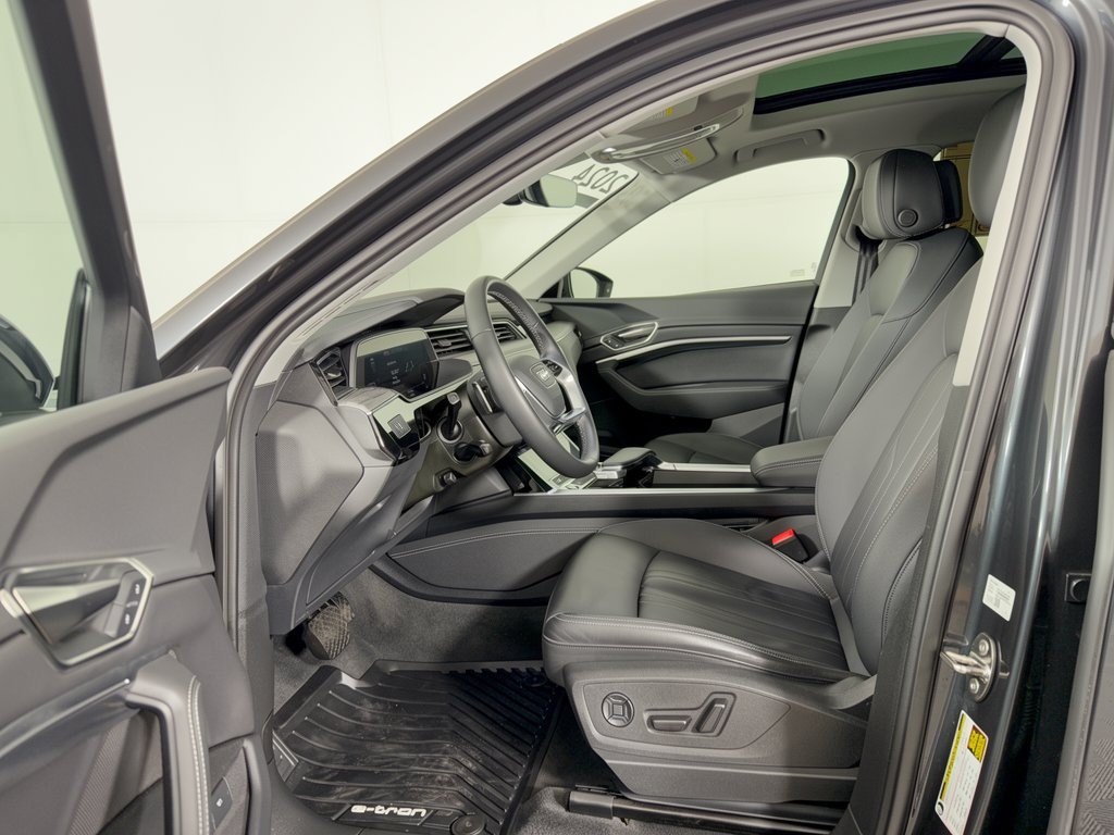 Certified 2024 Audi Q8 e-tron Premium AWD/4WD image 5