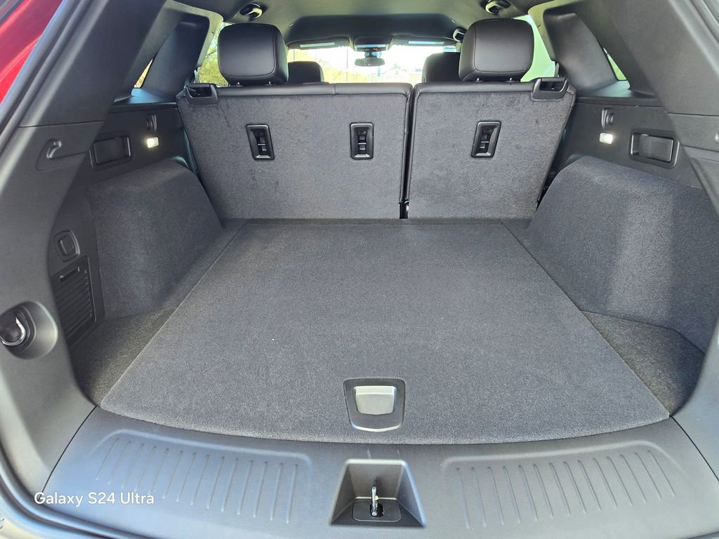 New 2026 Cadillac XT5 Luxury image 28