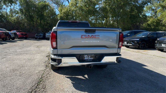 New 2026 GMC Sierra 1500 SLE w/ Preferred Package image 7