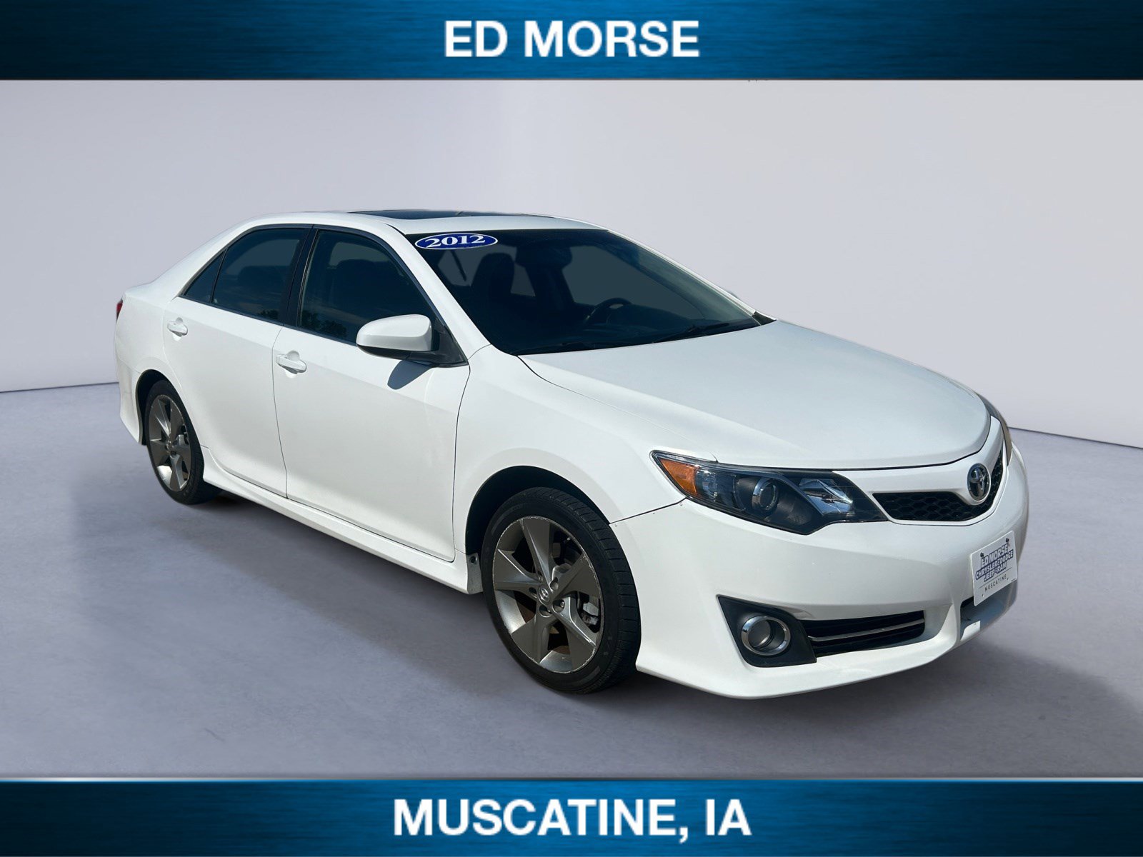 Used 2012 Toyota Camry SE w/ Leather Pkg FWD image 7