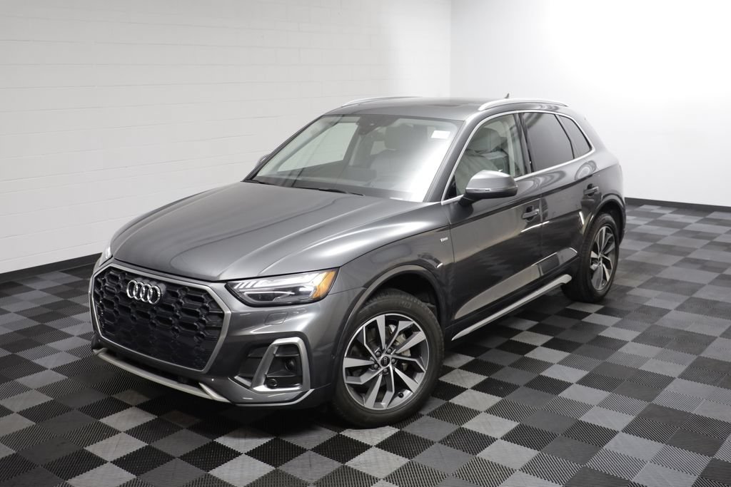 Used 2023 Audi Q5 2.0T Prestige w/ Prestige Package AWD/4WD image 2