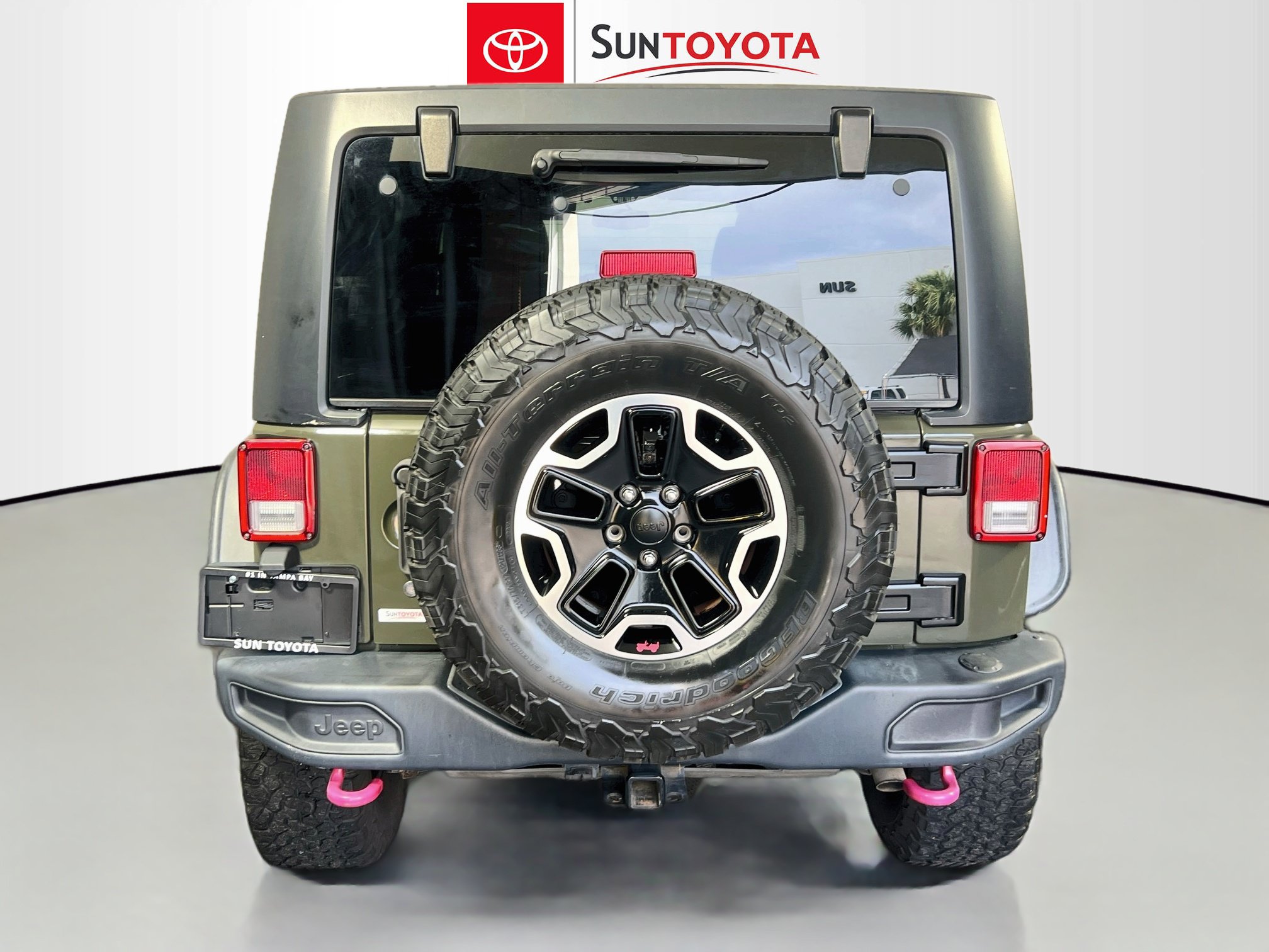 Used 2015 Jeep Wrangler Unlimited Rubicon AWD/4WD image 5