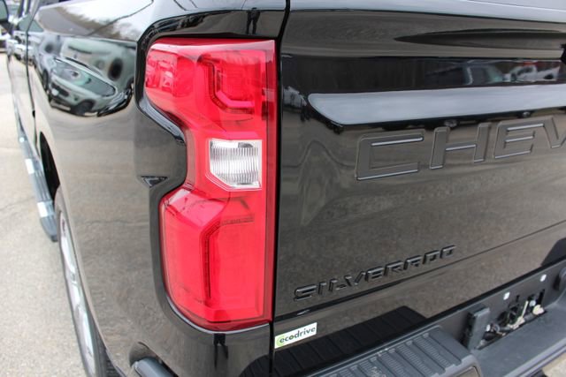 Used 2023 Chevrolet Silverado 1500 High Country w/ High Country Premium Package image 45
