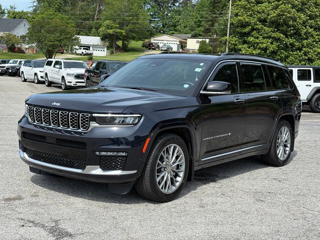 Used 2024 Jeep Grand Cherokee L Summit w/ Rear Seat Video Group I image 2