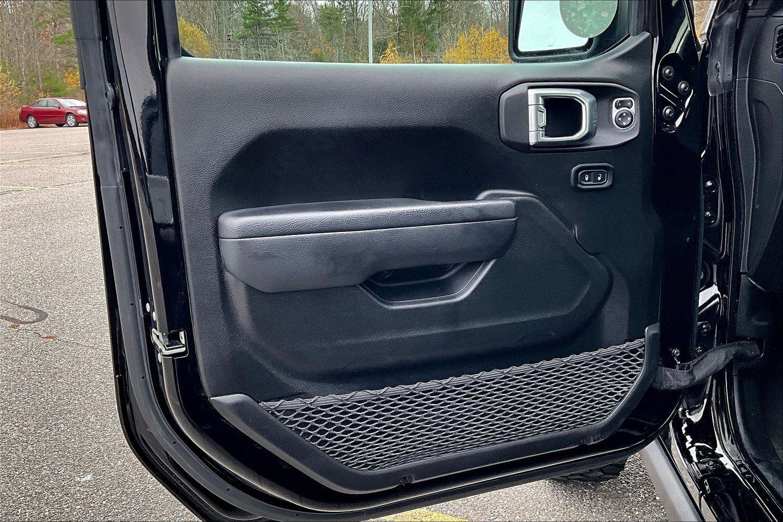 Used 2022 Jeep Wrangler Willys image 18