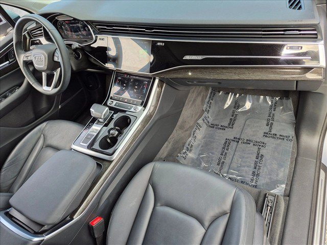 Used 2022 Audi Q7 3.0T Premium Plus w/ Premium Plus Package AWD/4WD image 19