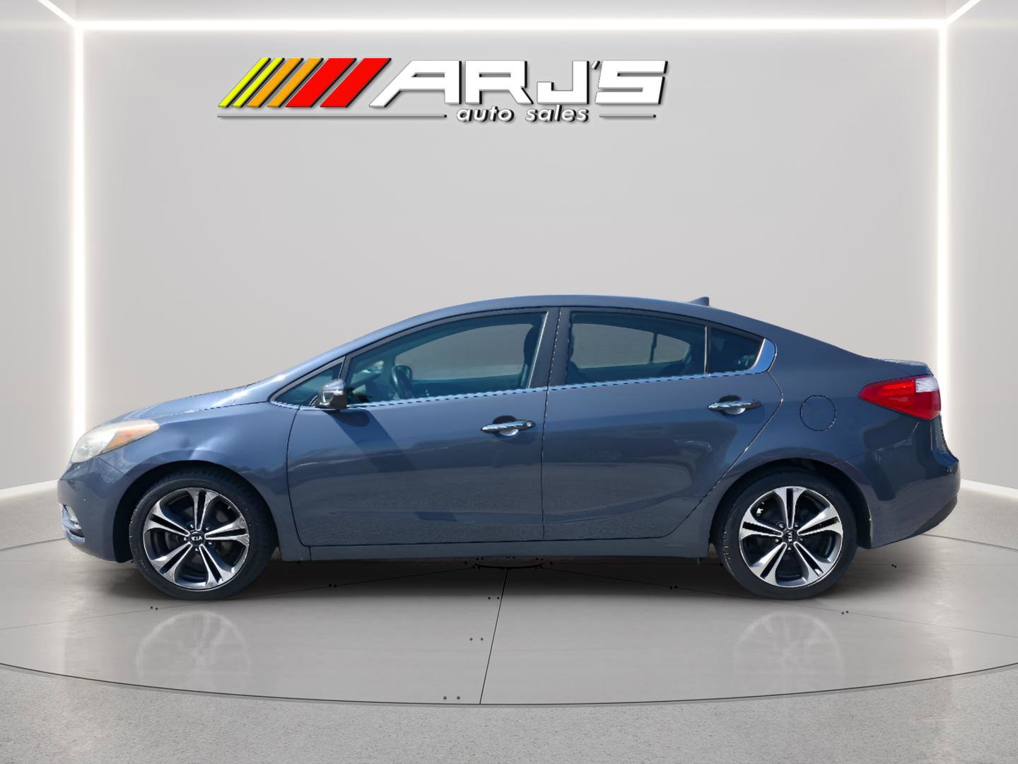 Used 2014 Kia Forte EX FWD image 2