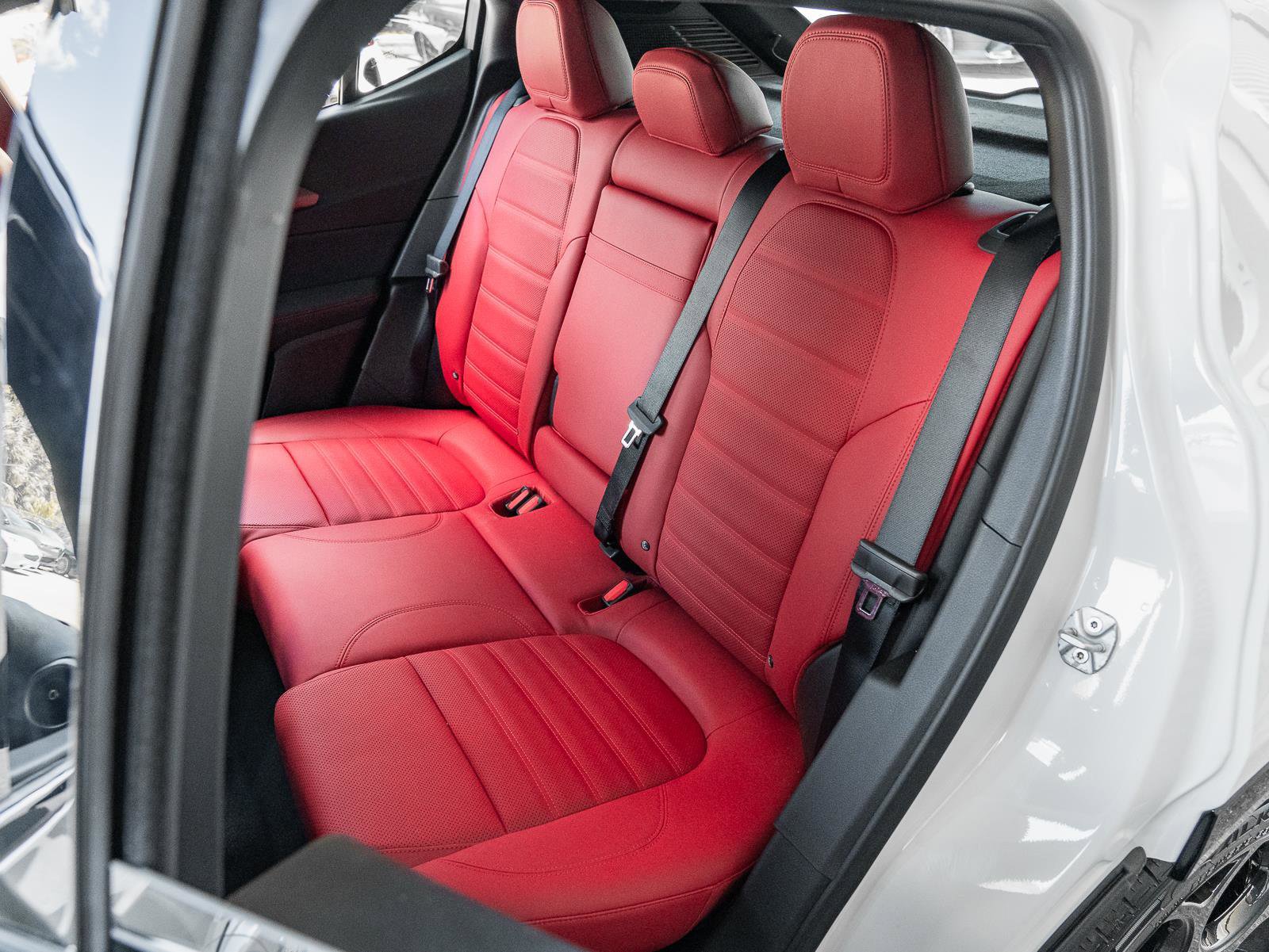 New 2026 Alfa Romeo Tonale Veloce w/ Quick Order Package 23H Volce image 10