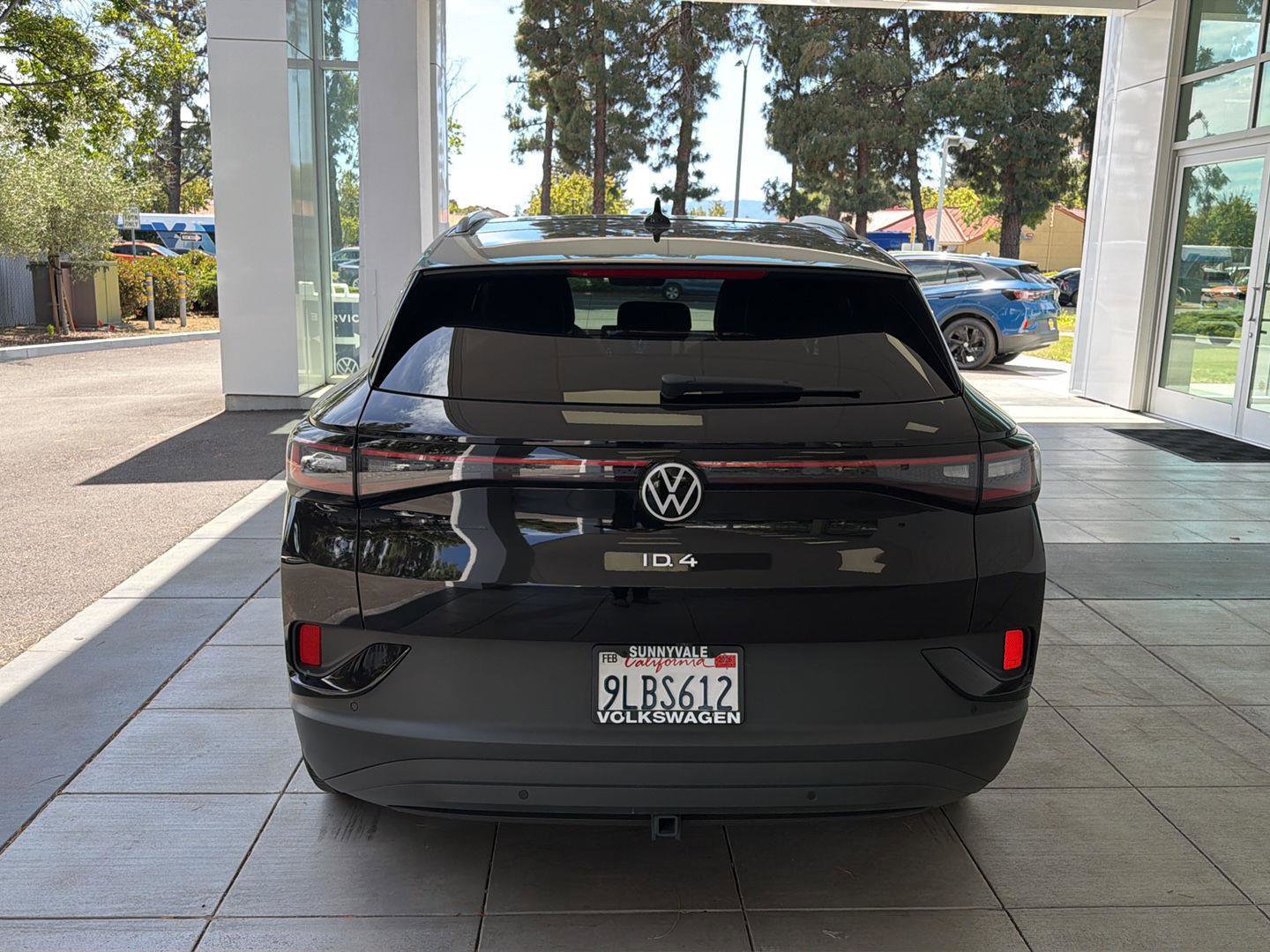 Used 2023 Volkswagen ID.4 Pro S image 4