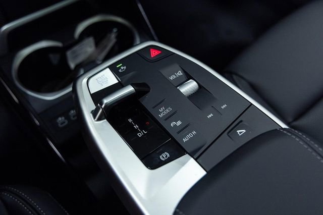 Used 2026 BMW X1 xDrive28i w/ Technology Package image 21