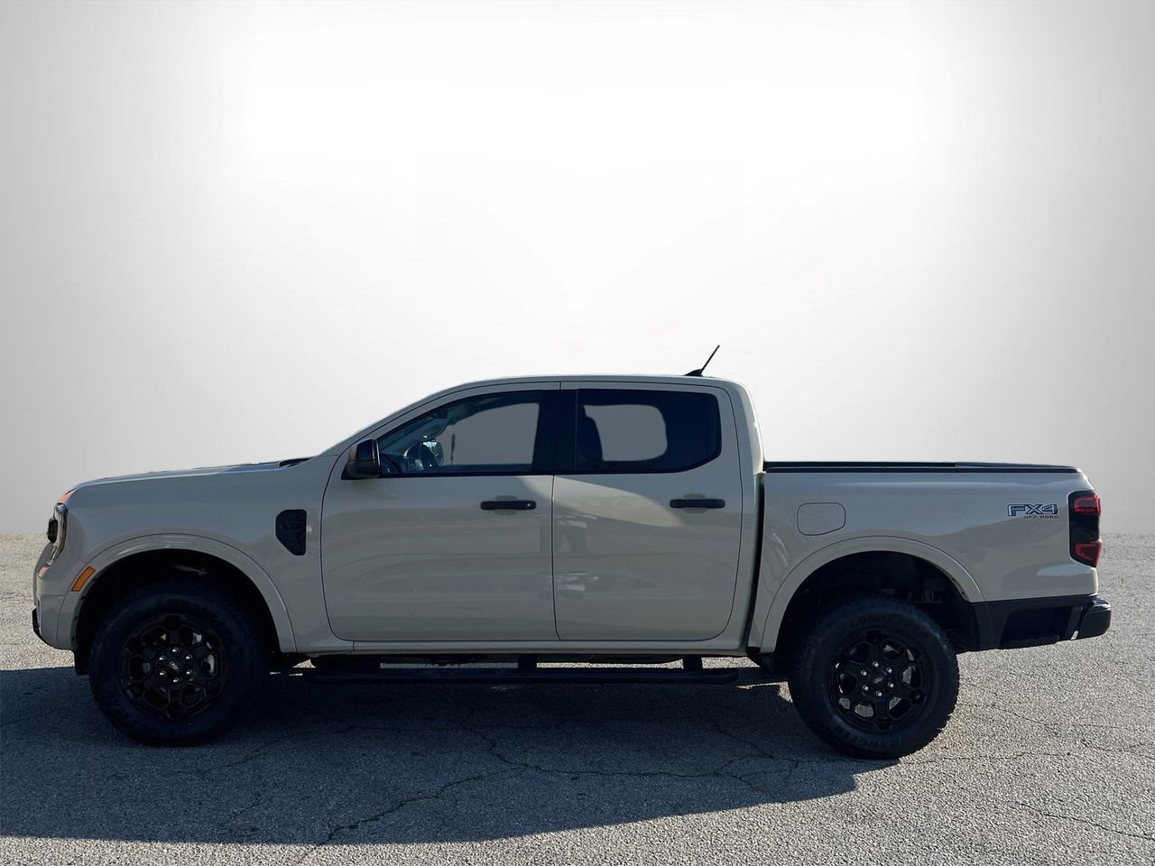 New 2025 Ford Ranger XLT w/ Equipment Group 301A High image 22