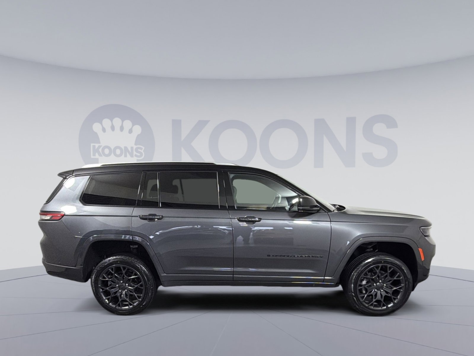 Used 2023 Jeep Grand Cherokee L Summit image 8