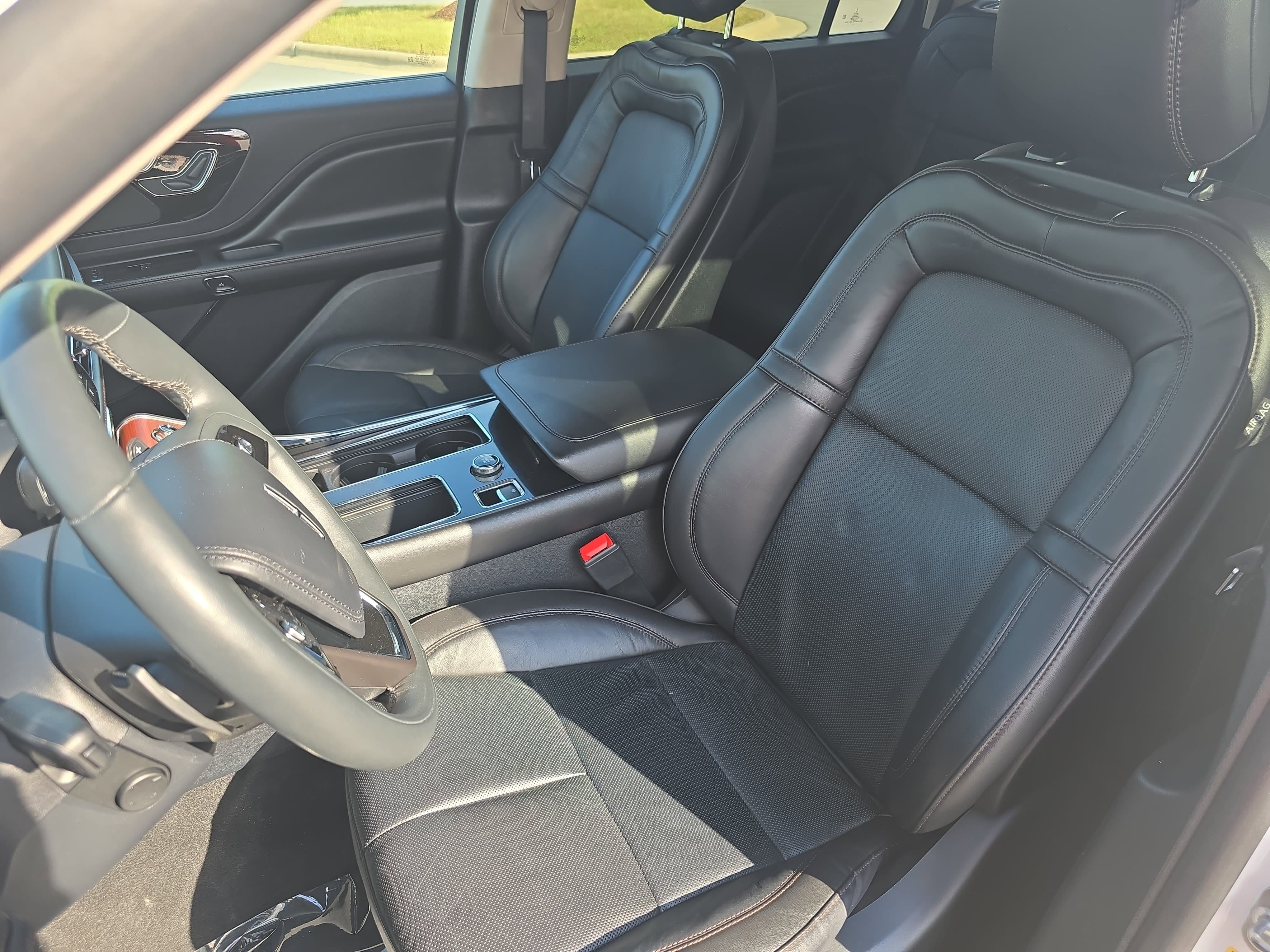 Certified 2023 Lincoln Aviator Reserve w/ Elements Package Plus AWD/4WD image 15