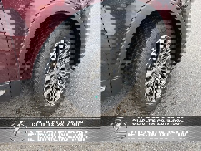 Used 2018 Ford Explorer Platinum image 10