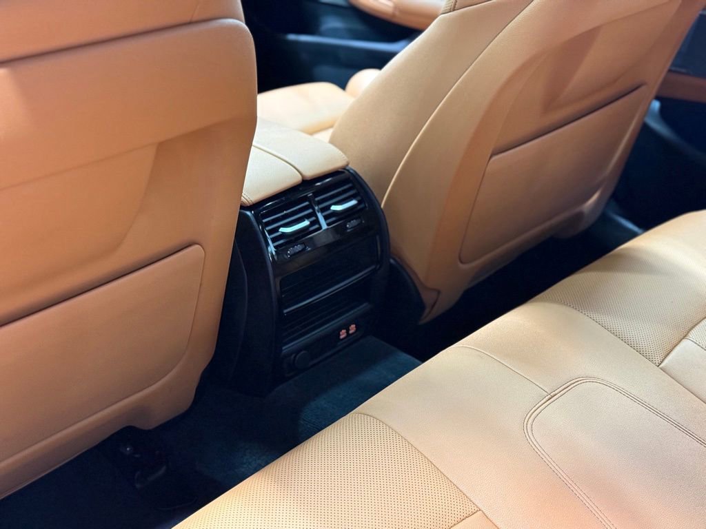 Certified 2023 BMW 530e xDrive w/ Premium Package AWD/4WD image 27