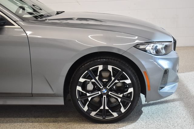 New 2026 BMW 330i xDrive Sedan w/ Convenience Package AWD/4WD image 13