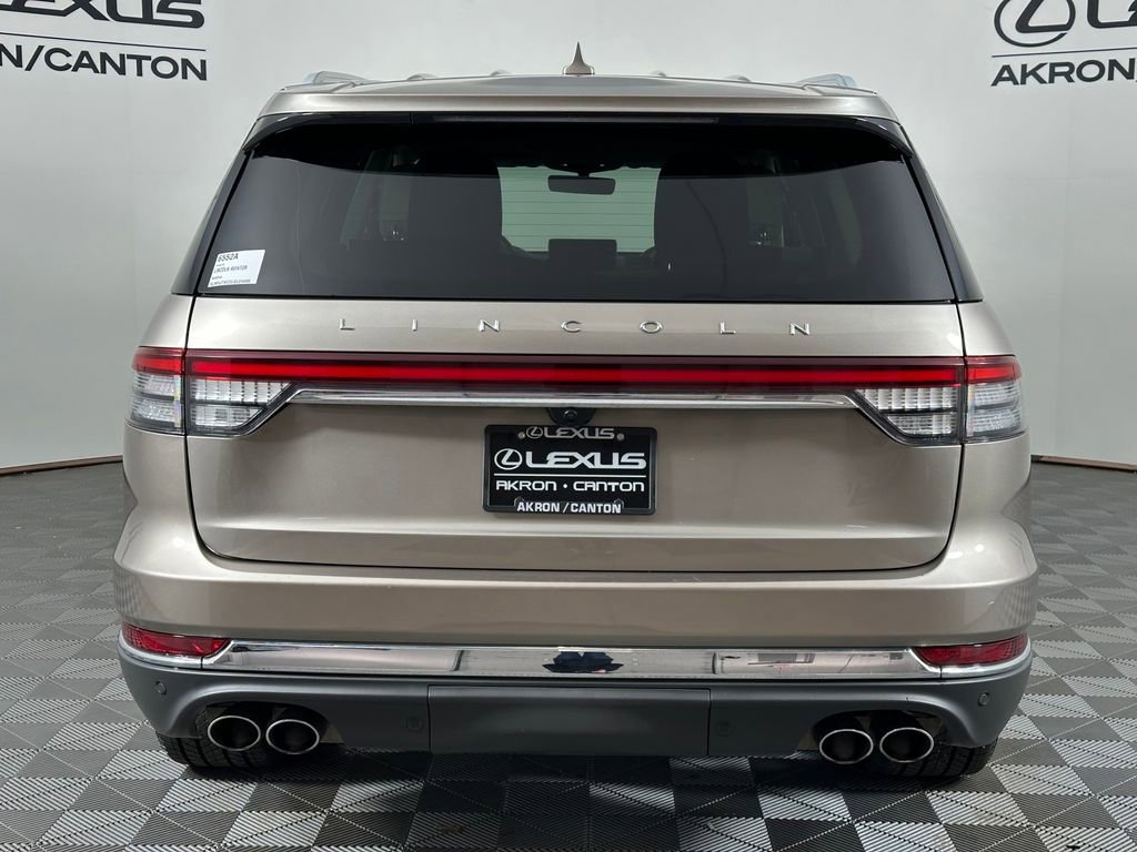 Used 2020 Lincoln Aviator Reserve w/ Equipment Group 202A image 8