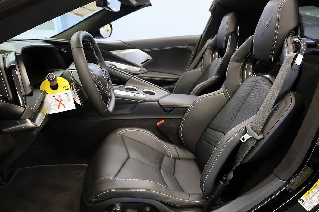 New 2026 Chevrolet Corvette Stingray Premium Cpe w/ Z51 Performance Package image 15