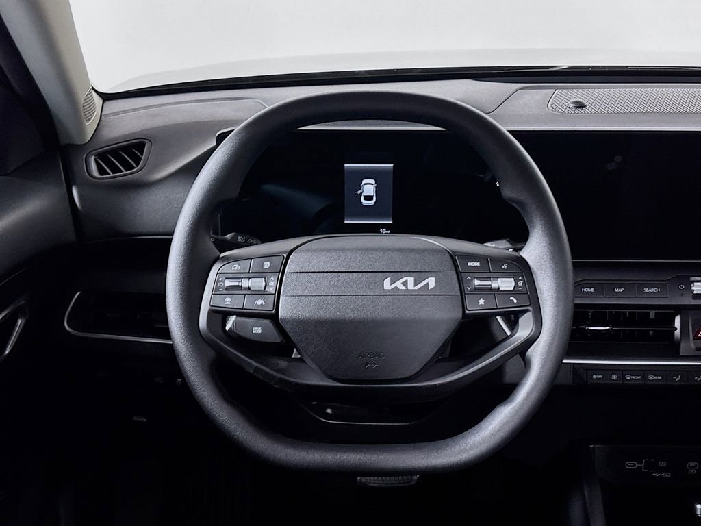 Certified 2025 Kia K4 LXS image 13