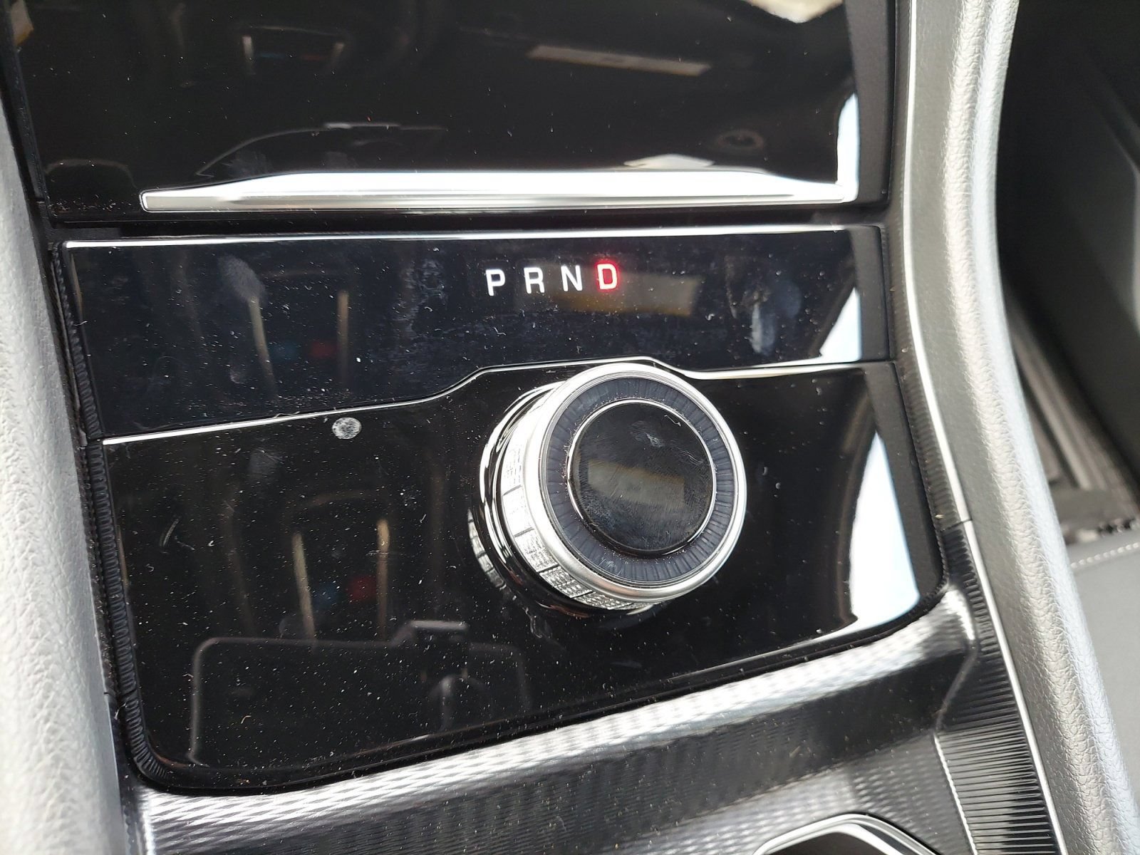 Certified 2026 Jeep Grand Cherokee Laredo AWD/4WD image 21