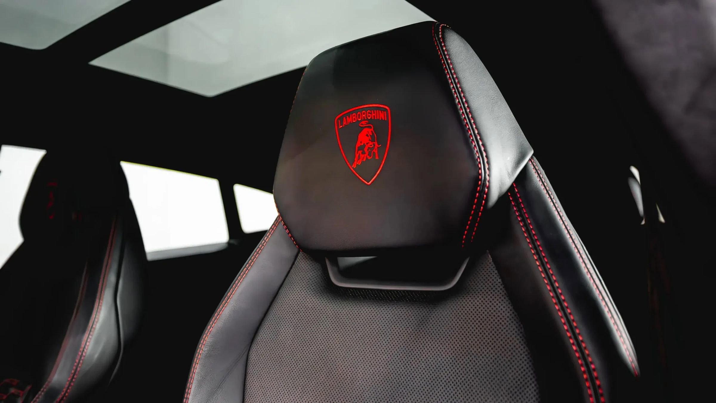 Used 2021 Lamborghini Urus image 22