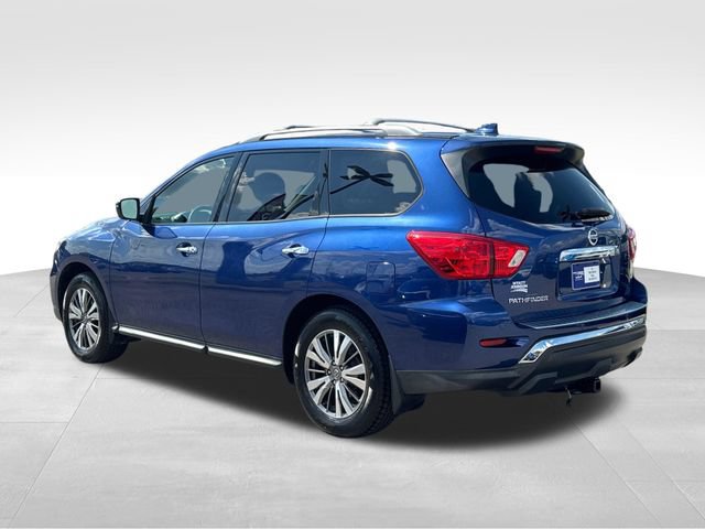 Used 2020 Nissan Pathfinder S FWD image 3