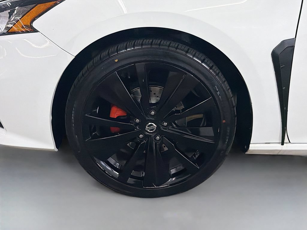 Used 2019 Nissan Altima 2.5 SR FWD image 29