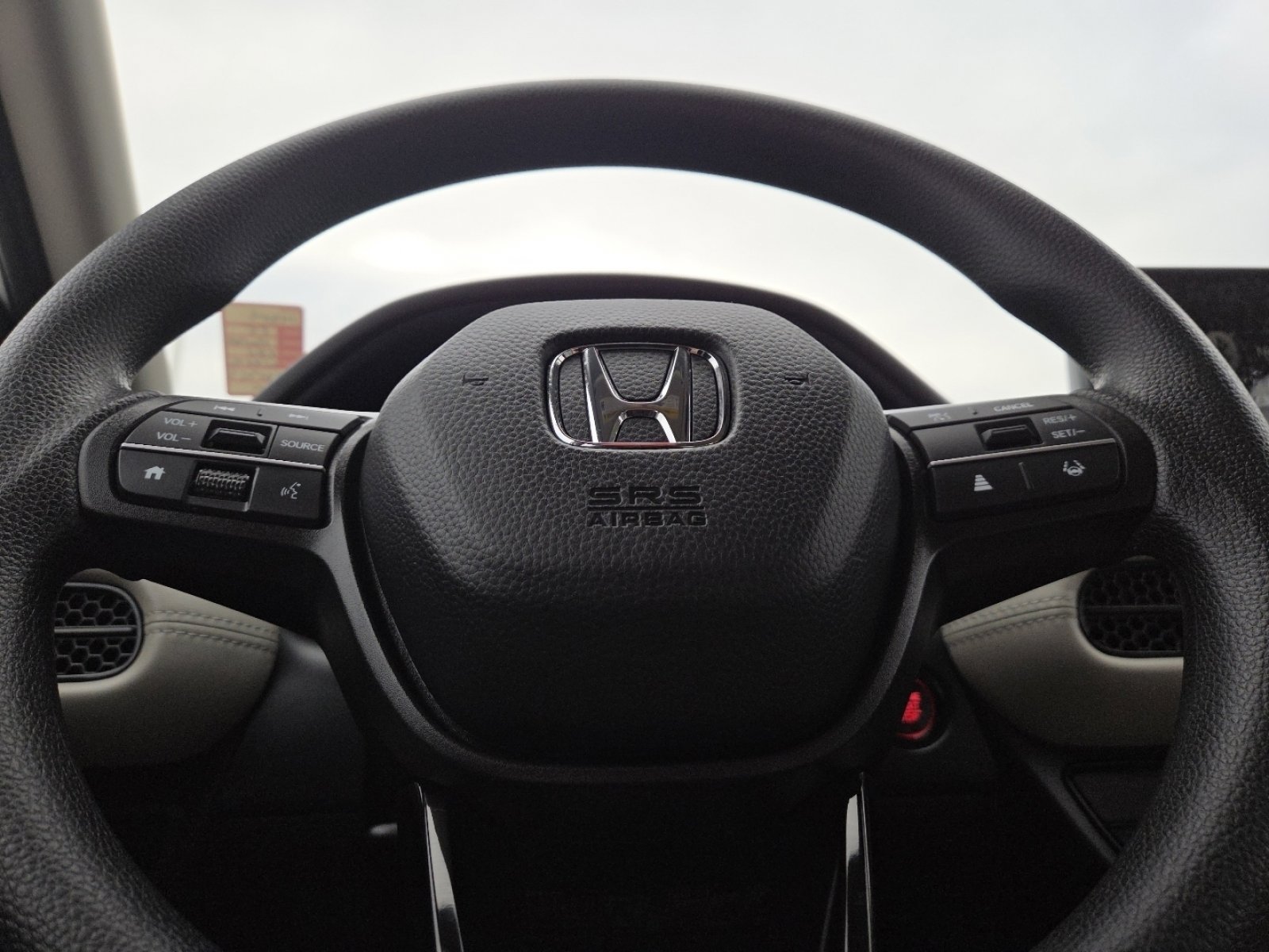 Used 2025 Honda HR-V LX image 25