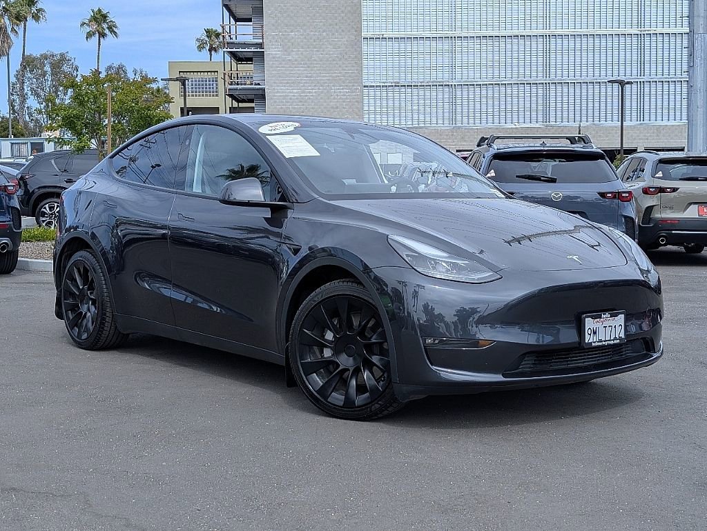 Used 2024 Tesla Model Y Long Range AWD/4WD image 4
