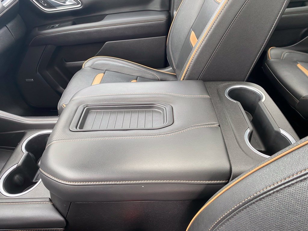 Used 2023 GMC Yukon AT4 w/ AT4 Premium Package AWD/4WD image 23