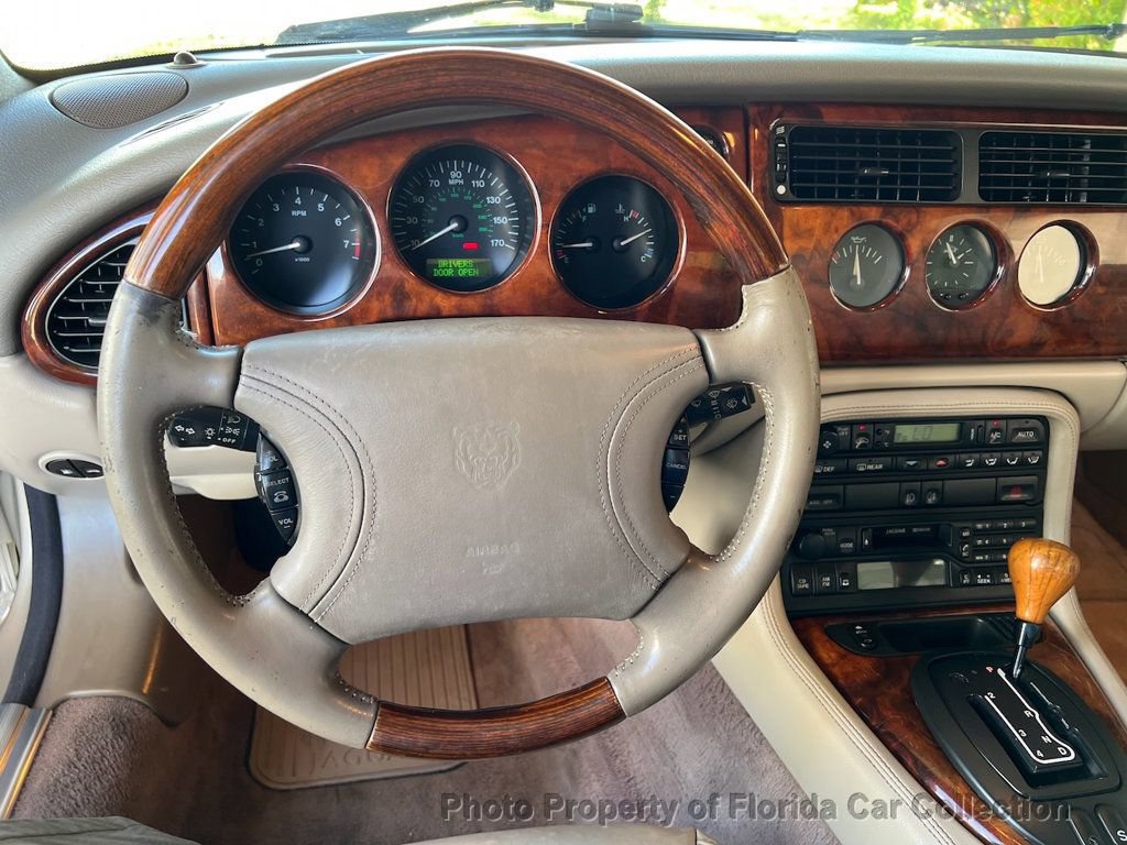 Used 1999 Jaguar XK8 Convertible image 35