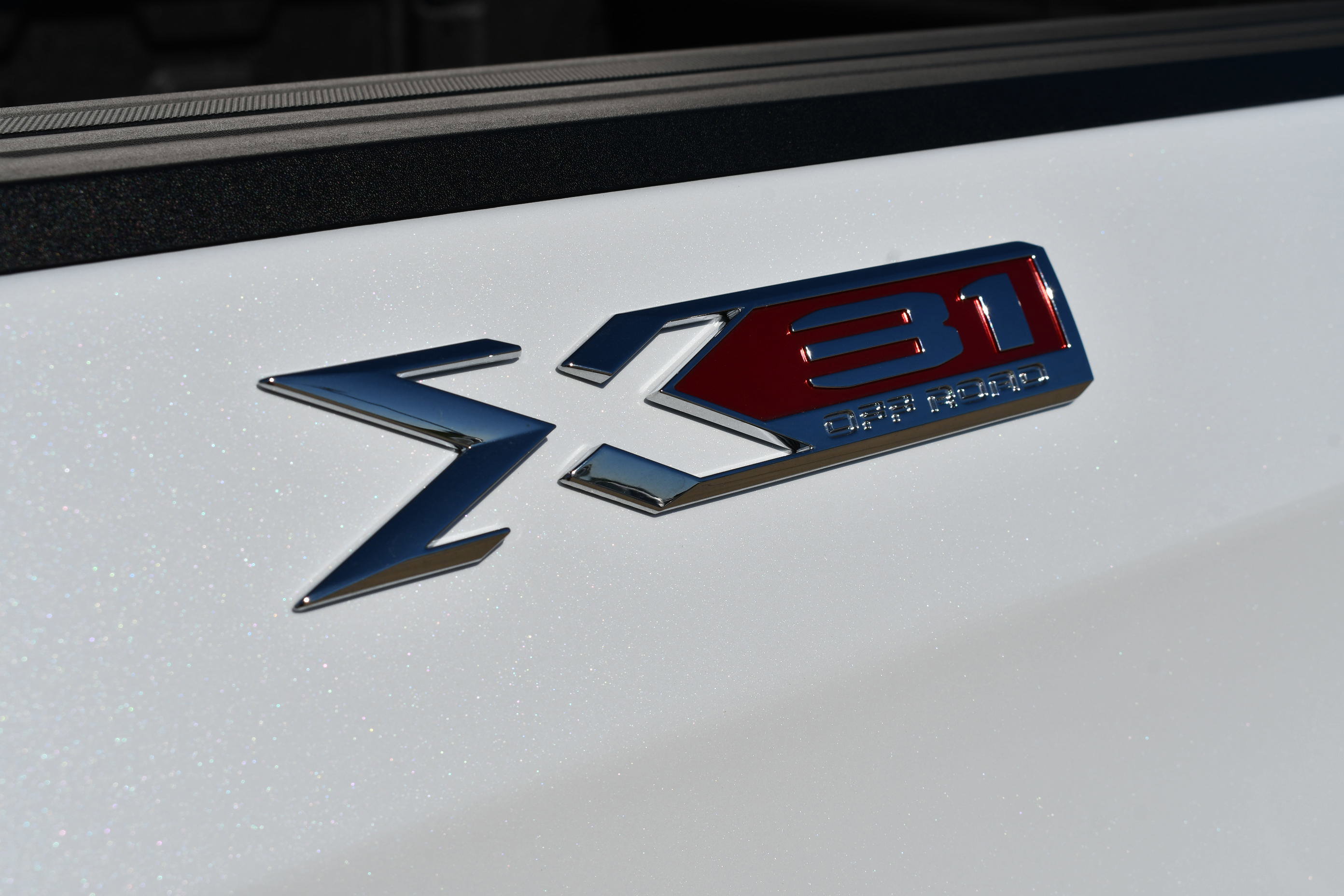 New 2026 GMC Sierra 1500 SLT w/ SLT Premium Plus Package image 10