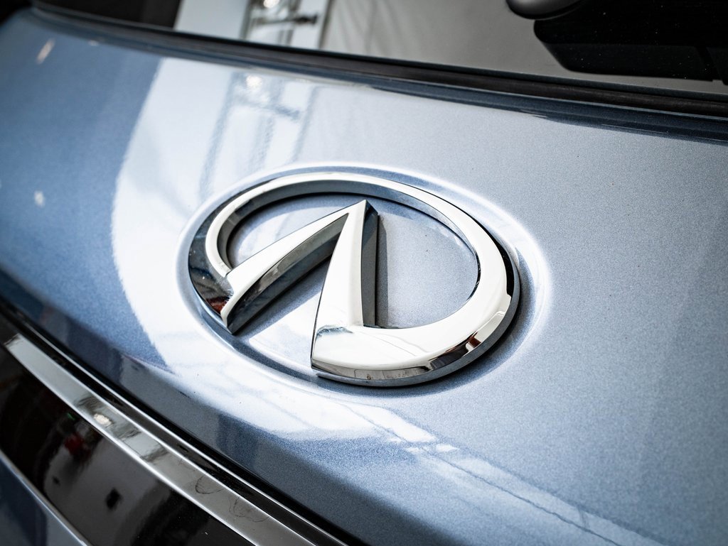 Used 2024 INFINITI QX60 Sensory w/ Vision Package image 18