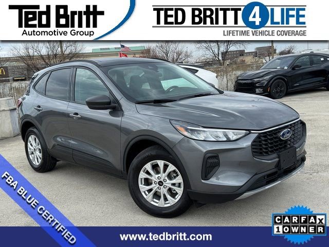 Certified 2025 Ford Escape Active w/ Cold Weather Package image 1
