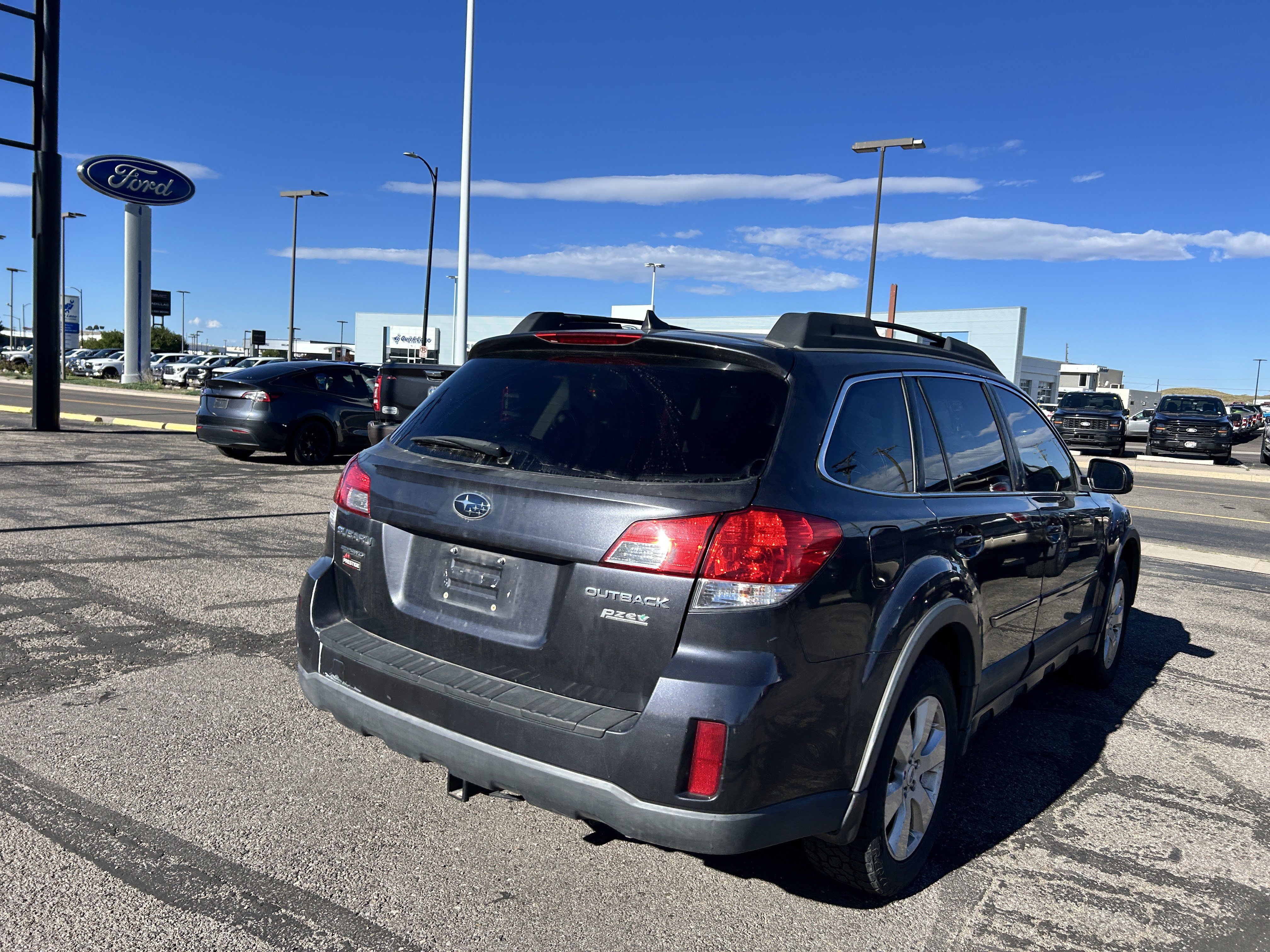 Used 2012 Subaru Outback 2.5i Limited w/ Popular Pkg 1B AWD/4WD image 5