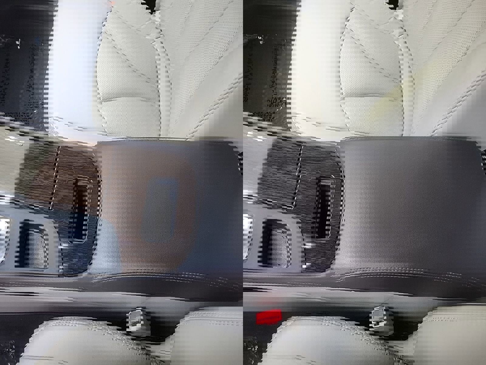 Certified 2018 Buick LaCrosse Essence w/ Sights and Sounds Package image 21