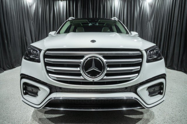 New 2026 Mercedes-Benz GLS 450 4MATIC image 2