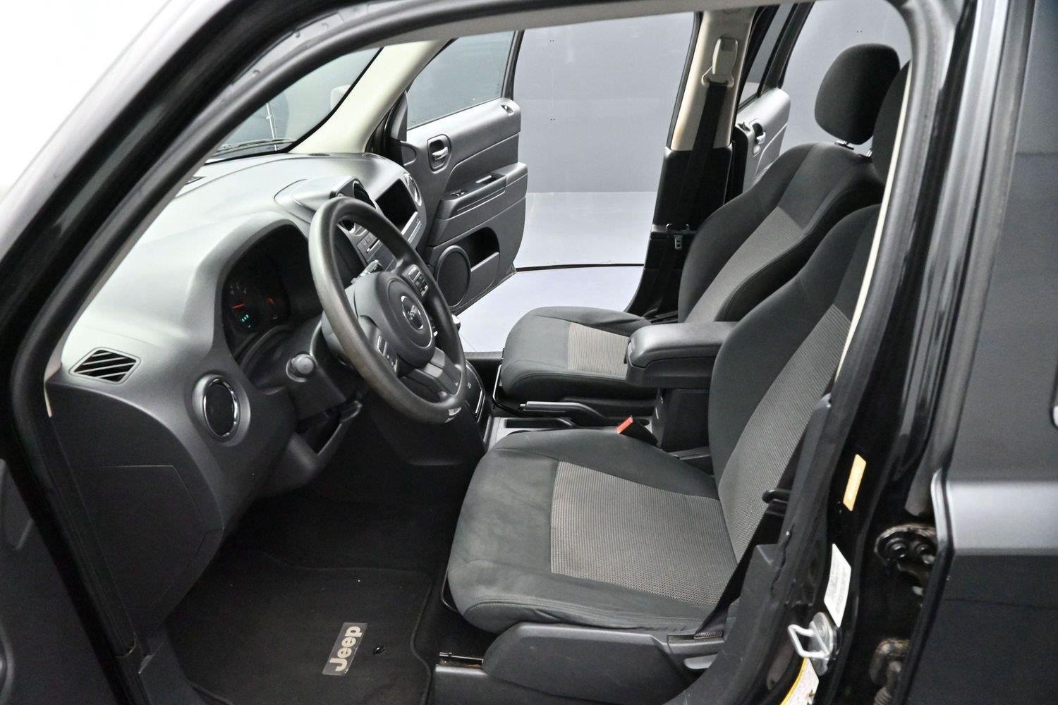 Used 2011 Jeep Patriot Sport w/ PWR Value Group AWD/4WD image 11