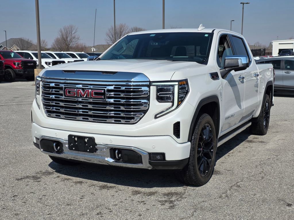 Used 2023 GMC Sierra 1500 Denali w/ Denali Reserve Package image 3