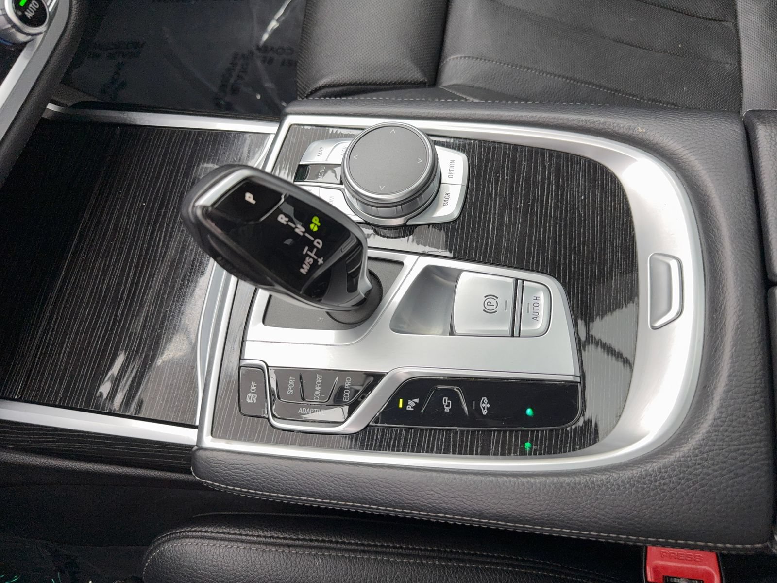 Used 2020 BMW 740i xDrive w/ M Sport Package AWD/4WD image 29