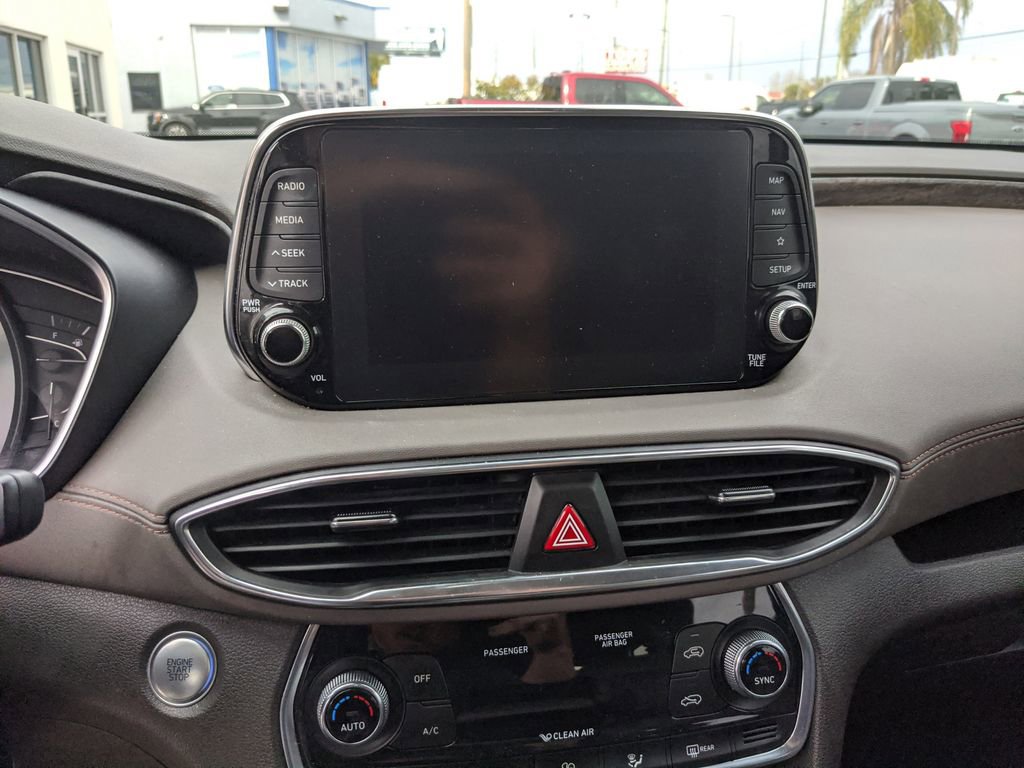 Used 2020 Hyundai Santa Fe Limited image 21